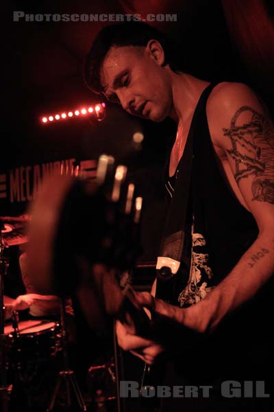 DILLY DALLY - 2016-01-19 - PARIS - La Mecanique Ondulatoire - 